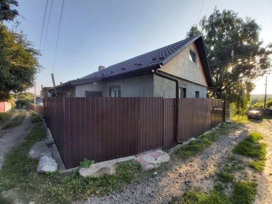 Продаж половини будинку(2 квартири)) можливо під виплату) Богуслав