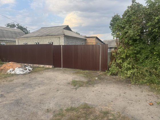 Продаж пів будинка в центі Кагарлика Кагарлик