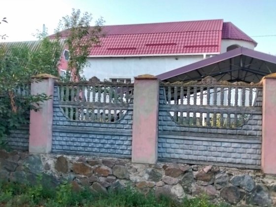 Продам пів хати, частина будинку