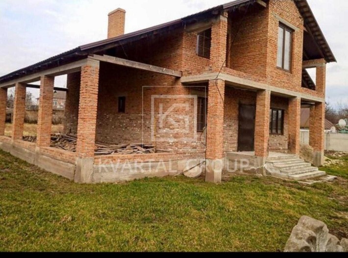 Продам ВЕЛИКИЙ  Будинок 220м2 на Просторій ділянці 10сот з Газом,в Затишній локації - фото 1