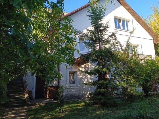 Продаж енергоефективного 3- поверхового  будинку 320м2 з панорамою Дніпра та ділянкою 28 соток від в Ржищів