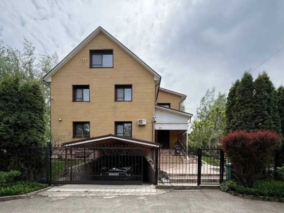 Без комісії,Продаю будинок в с.Ржищев, 30 соток,біля Дніпра Ржищів