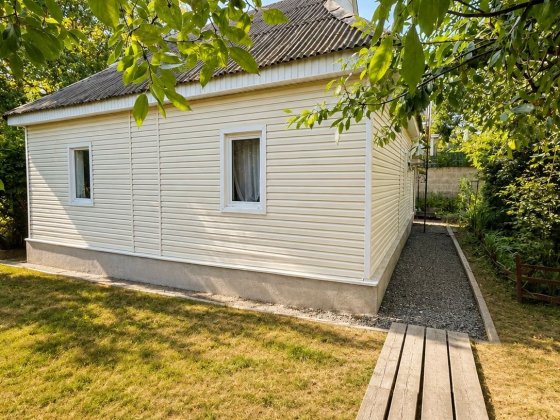 Продаж будинку в Бородянці з ділянкою 10 соток