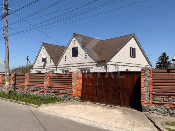 Продам будинок Бородянка Центр 338 м² | 8 соток | Гараж - фото 1