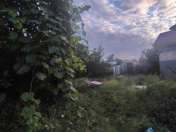 Продам земельну ділянку з будинком смт Глеваха, поруч озера, газ, електричество Київ 20 хв