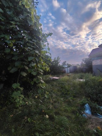 Продам земельну ділянку з будинком смт Глеваха, поруч озера, газ, електричество Київ 20 хв - фото 1