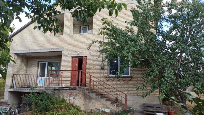 Капітальний цегляний будинок 245 м² у Немішаєво - 12 соток, від власника - фото 1