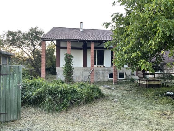 Обмін, продаж нового 2-поверхового будинку на 3 рівнях, 345 м² Немешаево
