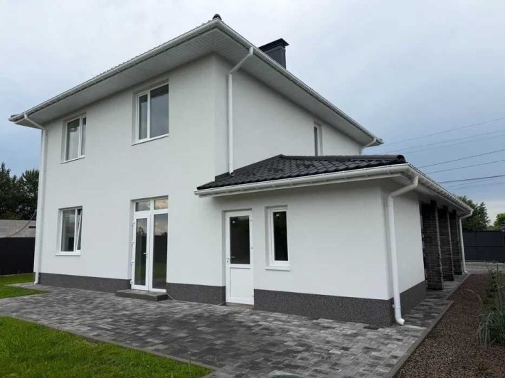 Продаж! Новий будинок в с Глеваха! Якісна побудова! 180м.кв, 8 соток! Навіс для авто, газон! Озеро,  - фото 1