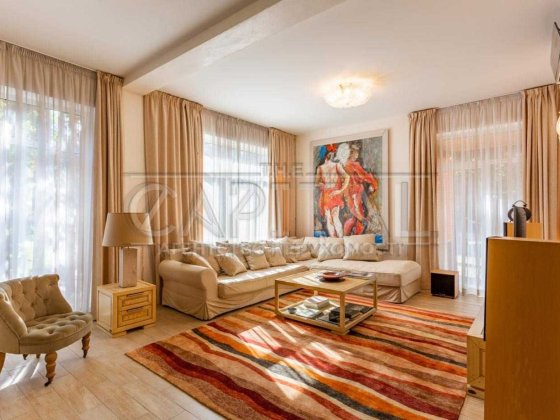 Продаж / Будинок / 250 м2 / Березівка / вул. Польова Березівка