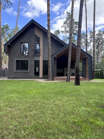 СУЧАСНИЙ КОТЕДЖ  БІЛЯ ОЗЕРА 160 м² Бобриця. Без комісіі - фото 1