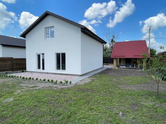 Продам будинок 110м2 +гостьовий будинок на ділянці 5 соток. Без комісії% Забуччя
