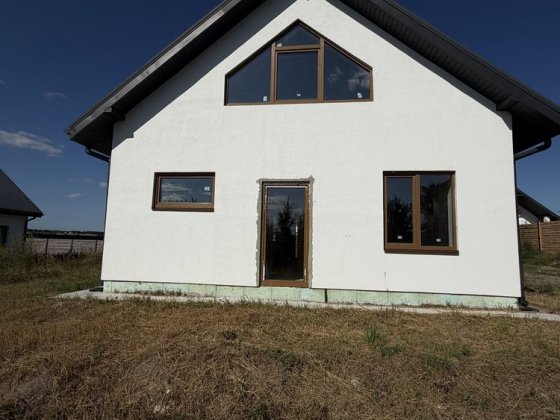 Продаж.Будинок в 20 км від столиці, 79000$