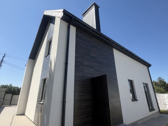 Продаж Будинку 2 поверхи 120 квадратів  . Дмитрівка , киівська область . Поруч стоянка Ірпінь . Закр