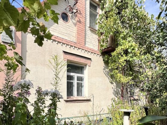 Продається будинок з великой земельною ділянкою в с. Зазімʼя, Броварський р-он, Київська обл.