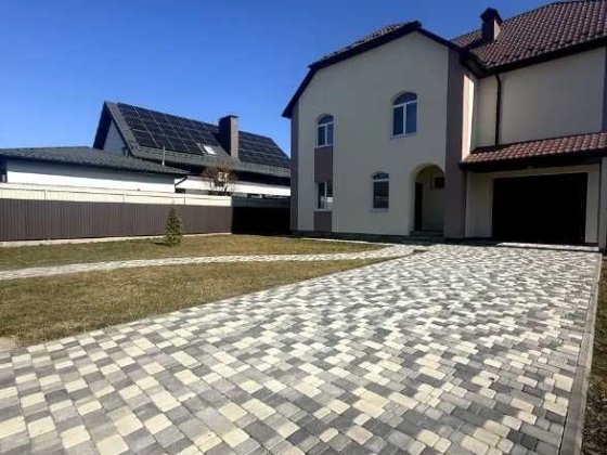 Продаж сучасного мебльованого будинку 220 м² з альтанкою та гаражем у с. Гора , Бориспільський район Кедина Гора