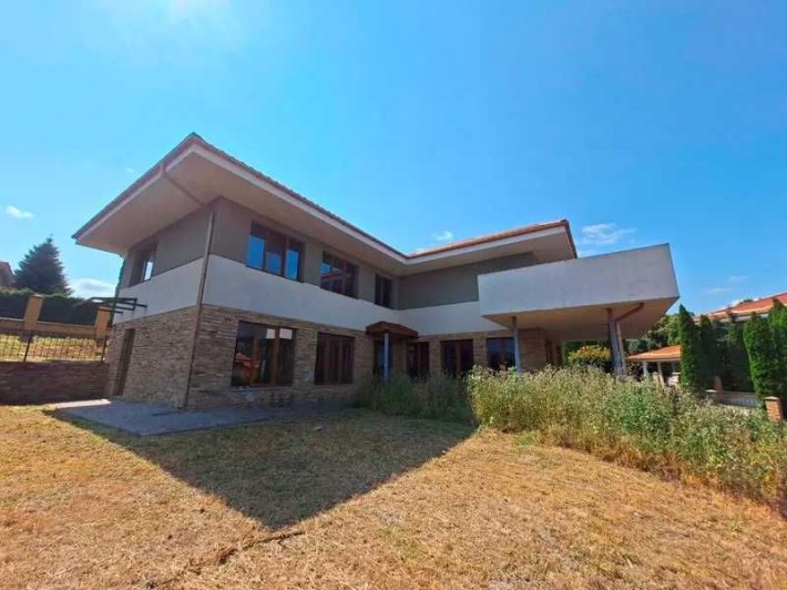 Продаж будинку 265 м² та ділянки 12 соток в елітних Іванковичах! вул. Струмкова, 20 - фото 1