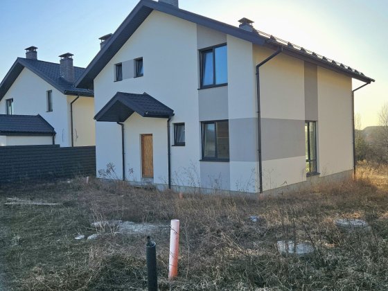 Без %. Будинок с. Іванковичи, власник