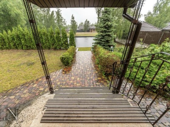 Продаж будинку в селі Кийлів з власним виходом до води