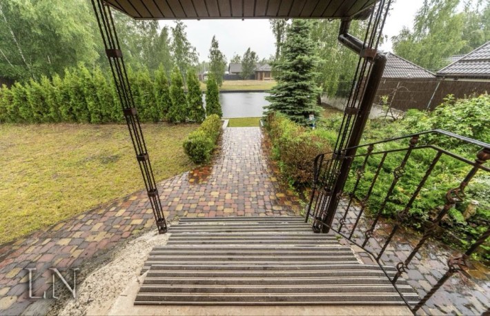 Продаж будинку в селі Кийлів з власним виходом до води - фото 1