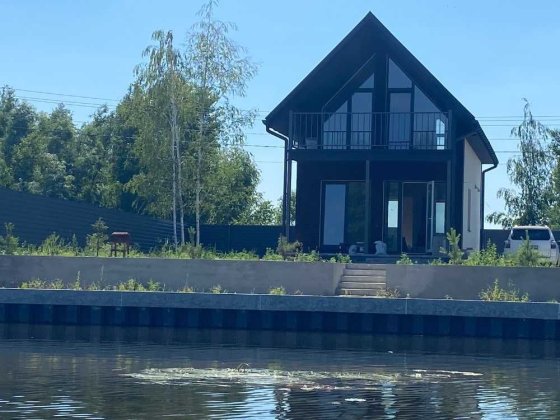 Бориспільський р-н..Кийлів. Продаж Будиноку в лісі на березі Дніпра.Дом на воде.