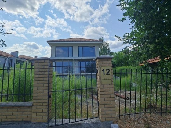 Будинок 232 м2 з ділянкою 12 соток у КМ Маєток, Іванковичі