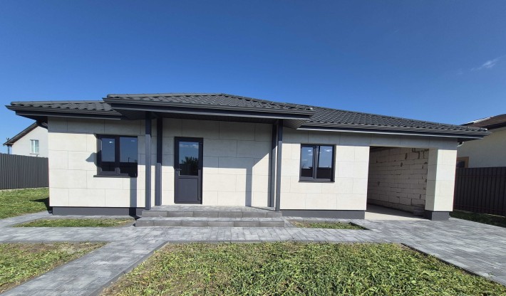 Продам готовий будинок 106 кв. 6 соток Колонщина тераса гараж 3 спальні - фото 1
