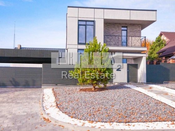 Продаж двоповерхового будинку в стилі Hi-tec, ділянка 8 соток, Іванковичі