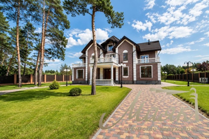 Продаж будинку площею 418,6 м² з виходом до води на ділянці 50 соток у КМ Dream Village, с. Лебедівк - фото 1