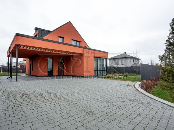 ПРОДАЖ сучасного будинку 198м2 в закритому містечку ділянка 9.2 соток Крушинка (Одеська траса)
