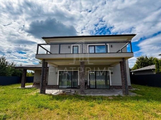Продаж розкішного будинку 240м2 10 соток КМ GreenTown с. Крушинка Київська область