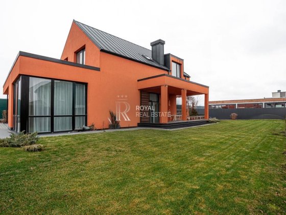 Продаж дизайнерського будинку в Крушинці КМ Green Town 200м2 4 кімнати