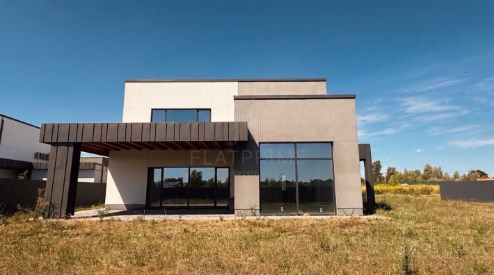 Продаж сучасного будинку 300 м² 12 соток у закритому КМ GreenTown с. Крушинка Київська область - фото 1