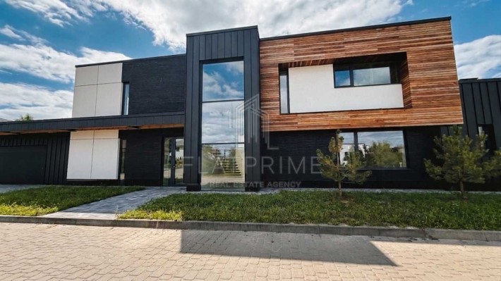 Продаж будинку з власним виходом до озера 300 м2 + 250 м2 тераси 20 соток КМ GreenTown с. Крушинка К - фото 1