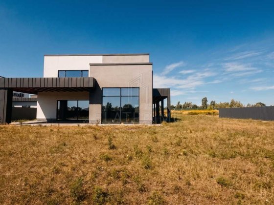 Продаж будинку 300м2 + тераса 12 соток КМ GreenTown с. Крушинка Київська область