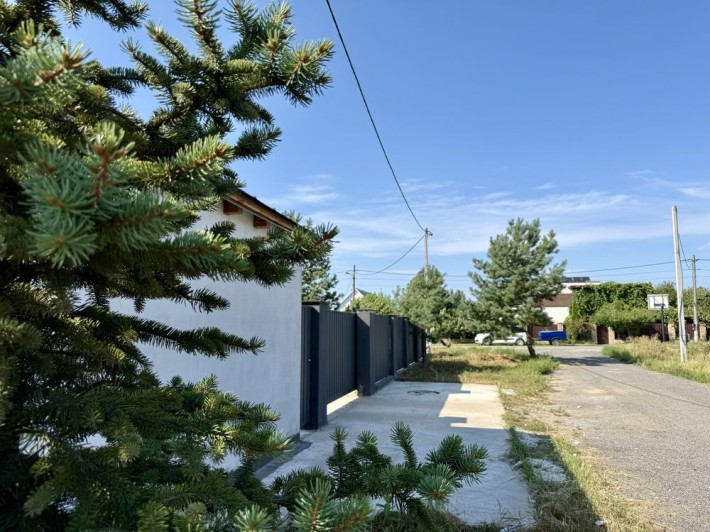 Будинок 105 м² з критою терасою 30м2+ гостьовий будинок на 8 сотках біля лісу, с. Мила - фото 1