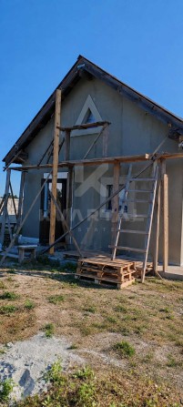 Продам будинок з великою ділянкою. Михалівка-Рубежівка. Сертифікат, постанова - Так - фото 1