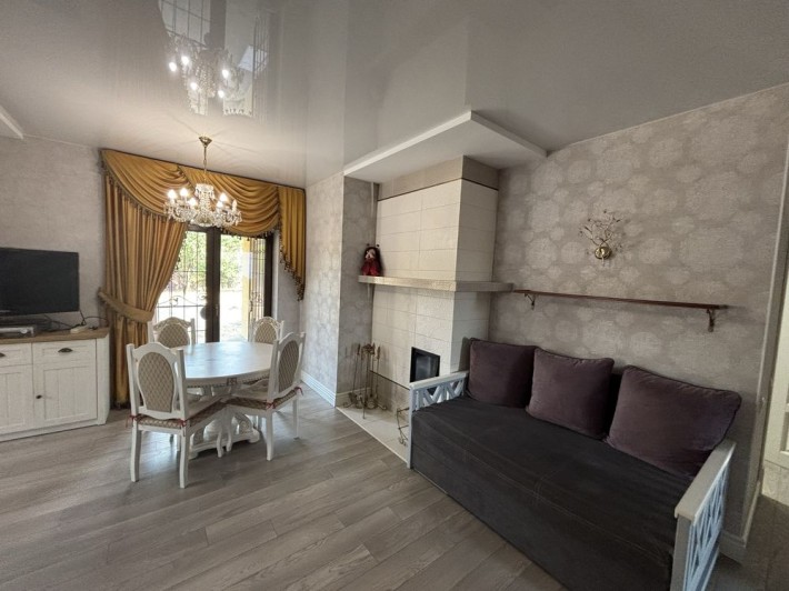 Продам котедж 2018р з 2 окремими зонами біля блакитного озера і лісу! - фото 1