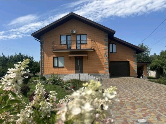 Якісний будинок в селі Петропавлівське Петропавловское