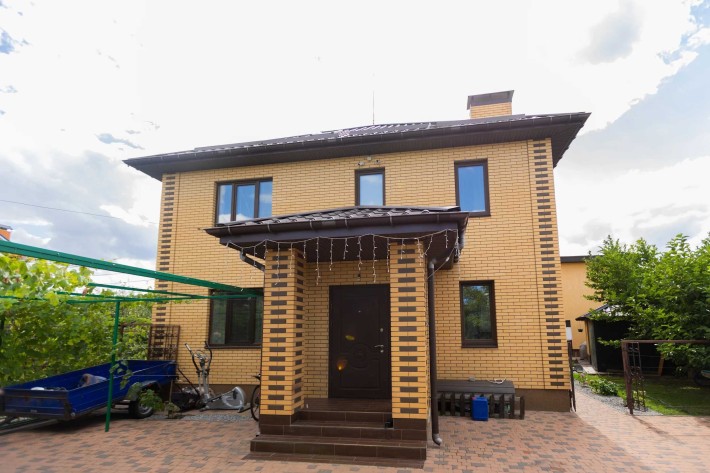 Розкішний заміський двоповерховий маєток,150 м2, с.Проців Бориспільській район - фото 1