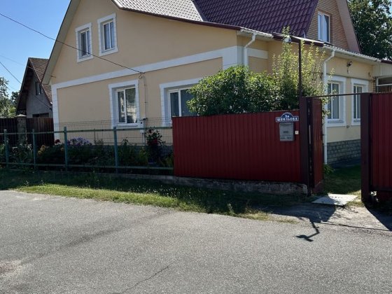 Рожівка, 10км від Броварів, продам добротний будинок 186м2,гарний стан.