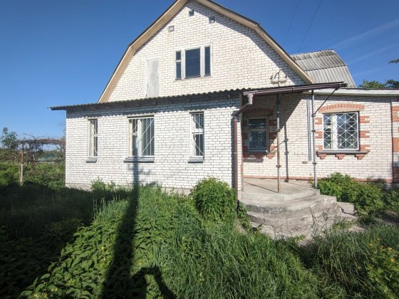 Будинок  біля десни ,Рожни  27 соток