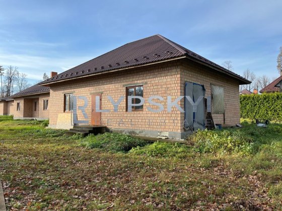 Будинок з видом на ліс