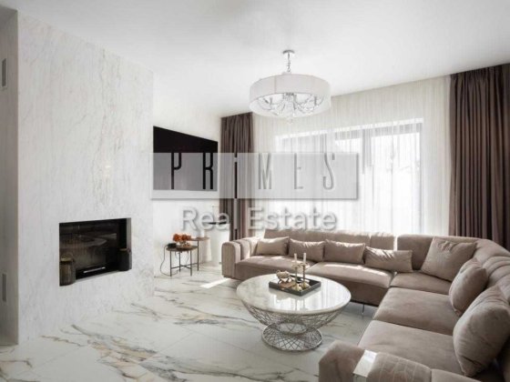 Продаж Будинок 320 м², 18 соток. Бориспіль, Щасливе, вул. Вишнева. З ремонтом, з басейном Счастливое