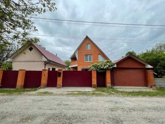 Без комісії, с. Требухів,  16 км від Києва.