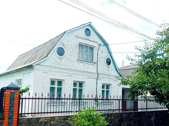 Продам будинок на  Посьолку в м. Біла Церква.