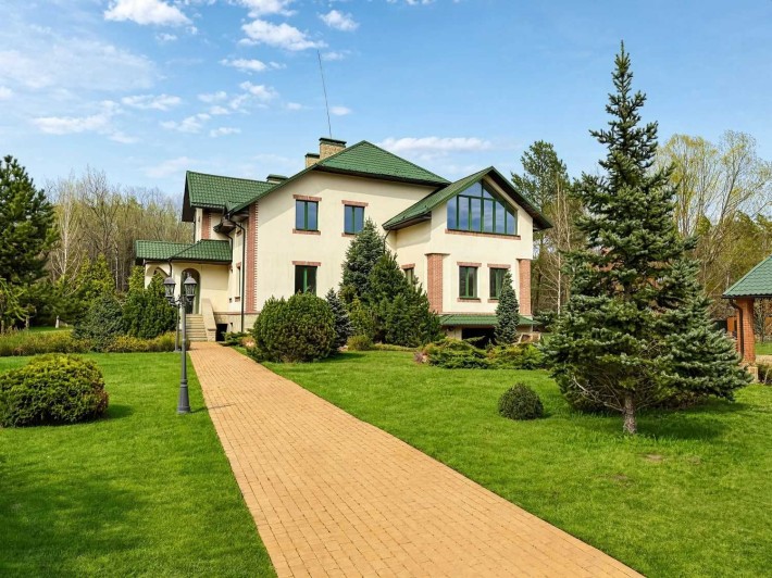 Маєток 726 м² на 65 сотках з озером і басейном у с. Хлепча. Без % - фото 1