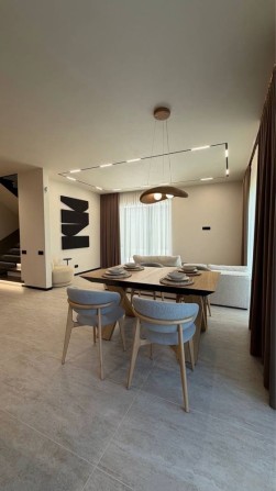 Сучасний будинок 180 м² біля лісу | 4,4 сотки | Закрите містечко | 450 000 $ КИІВ - фото 1
