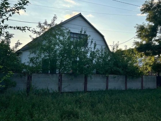 Продається затишний дім 2000р. 170кв Новоукраинка