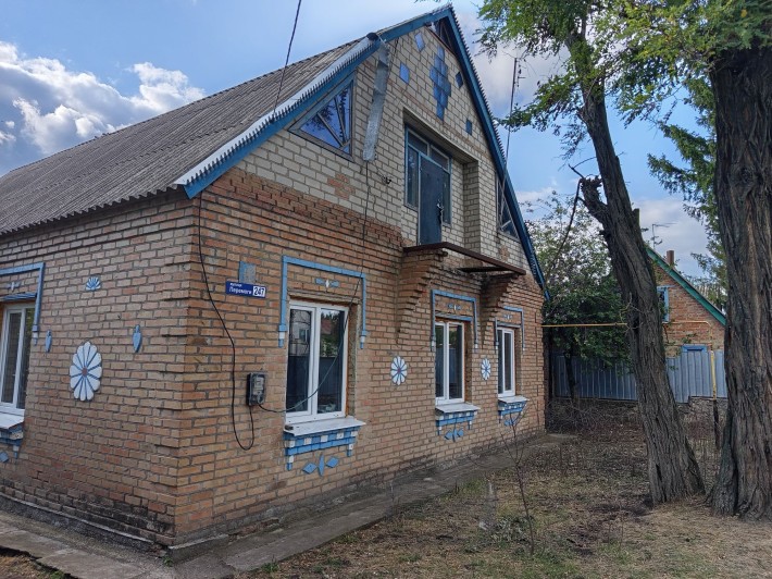 Дом (ванна, туалет) 120м², 90сот. Сертификат. Под ремонт! Цена на отдачу! Дешевле не будет - фото 1